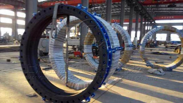 大口徑橡膠接頭不容易控制嗎？